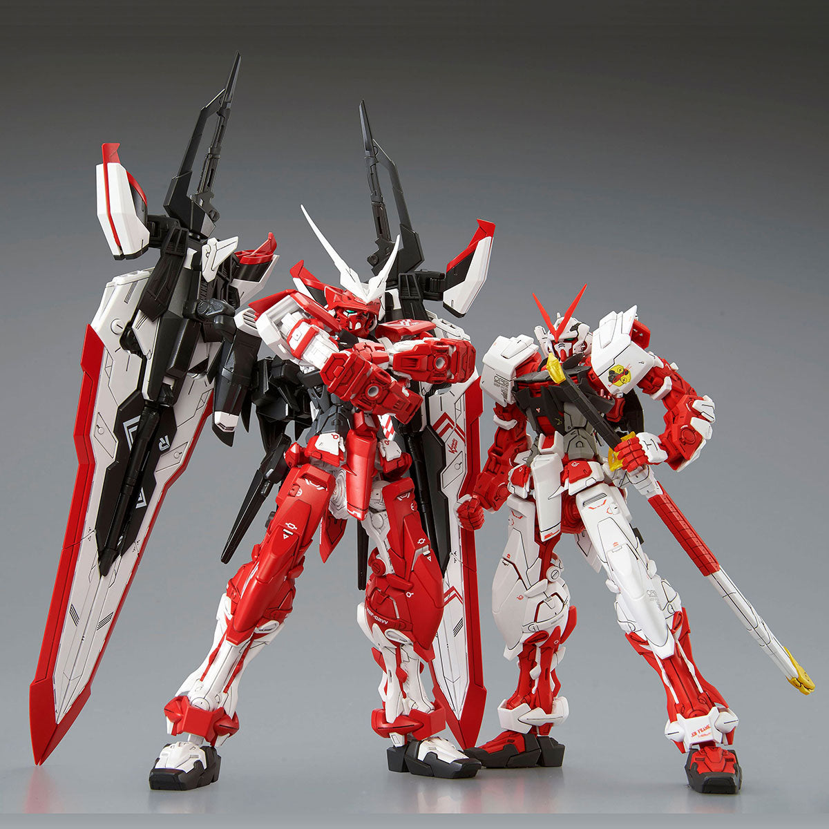 MG 1/100 MBF-02VV Gundam Astray Turn Red — additional model view 6